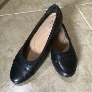 Clarks, 9 1/2 M, Black